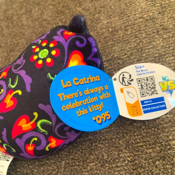 Cats vs Pickles NWT Set of 2 cats - Picture 3 of 3